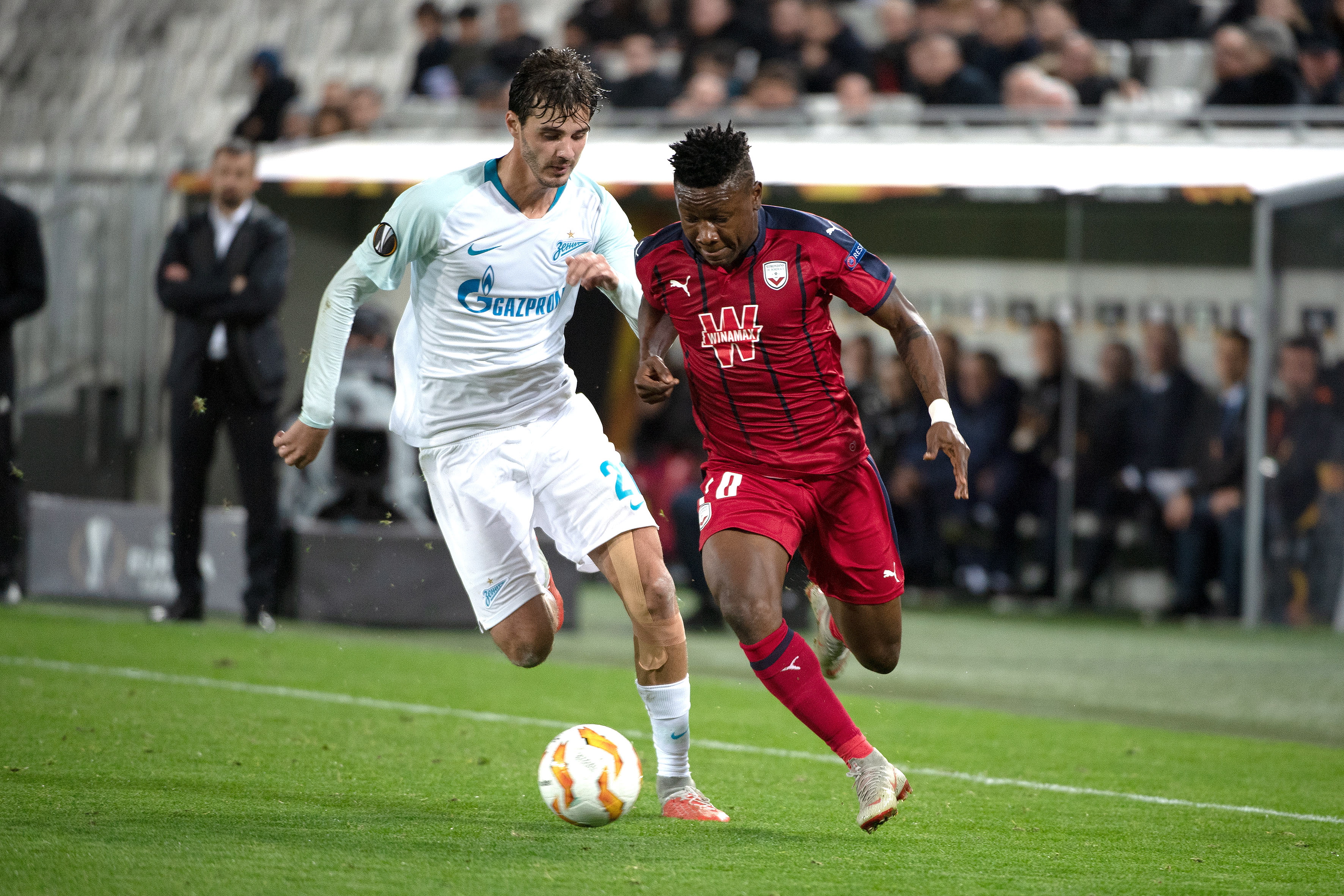 圣埃蒂安战平波尔多,实力相当,战绩斐然 圣埃蒂安战平波尔多,实力相当,战绩斐然