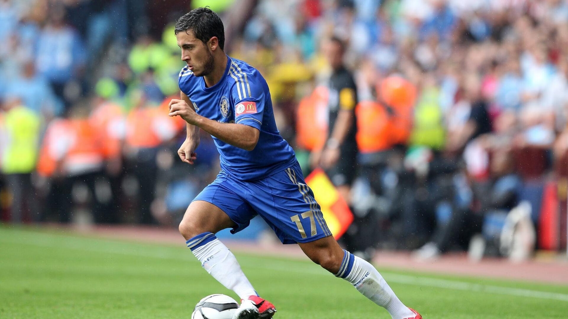 当智利红遇上安达卢西亚白，法比尼奥如何用足球智慧在西决生死战中完成跨界接管？