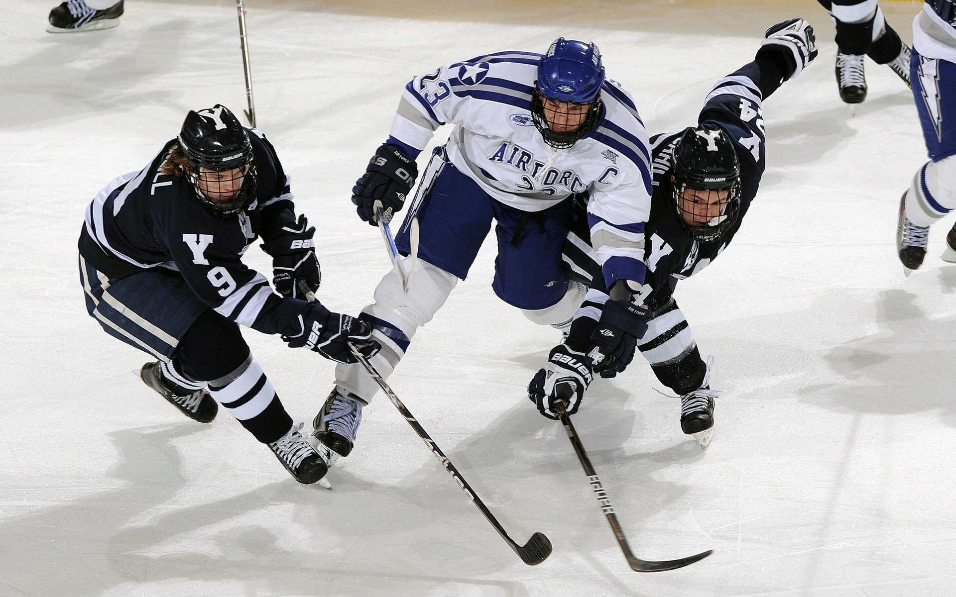 英雄迟暮？迪马利亚绝境爆发导演逆转好戏，毕尔巴鄂掀翻米兰巨人！
